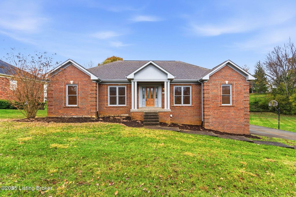 10305 Stone School Rd, Prospect, KY 40059