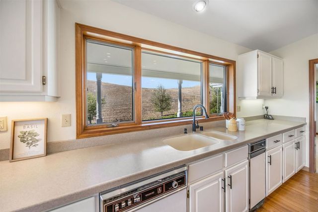 9050 Highland Rd, Livermore, CA 94551