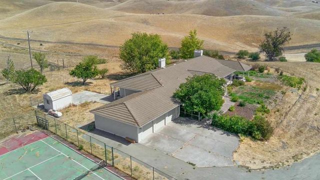 9050 Highland Rd, Livermore, CA 94551