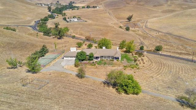 9050 Highland Rd, Livermore, CA 94551