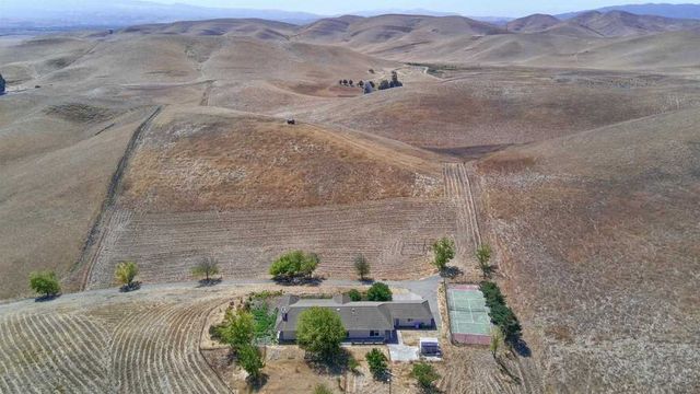 9050 Highland Rd, Livermore, CA 94551