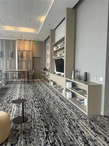 4010 S Ocean Dr R707, Hollywood, FL 33019