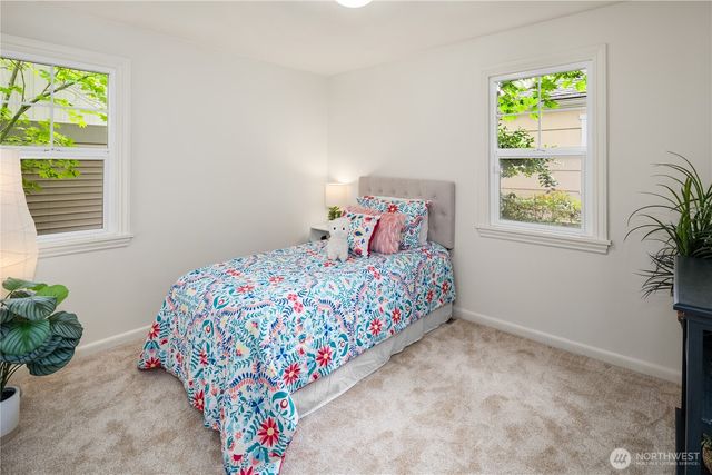 5616 Fauntleroy Way SW, Seattle, WA 98136