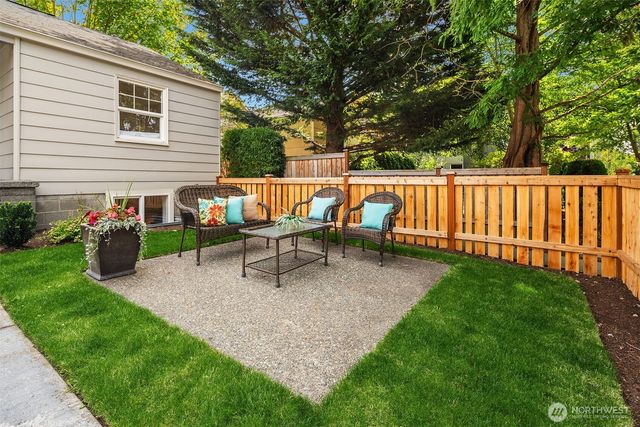 5616 Fauntleroy Way SW, Seattle, WA 98136