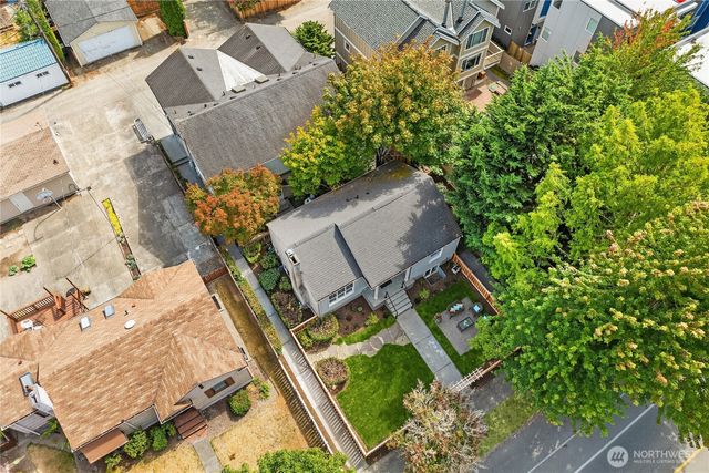 5616 Fauntleroy Way SW, Seattle, WA 98136