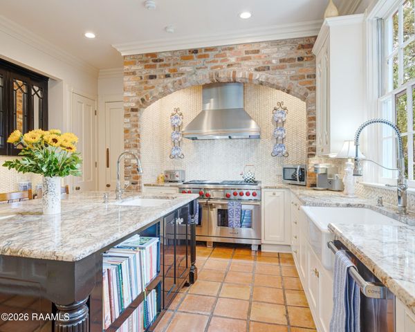 105 Mill Valley Run, Lafayette, LA 70508