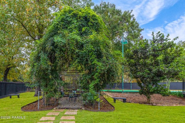 105 Mill Valley Run, Lafayette, LA 70508