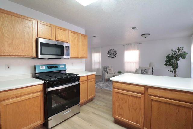 3528 Mountainside Parkway NE, Albuquerque, NM 87111