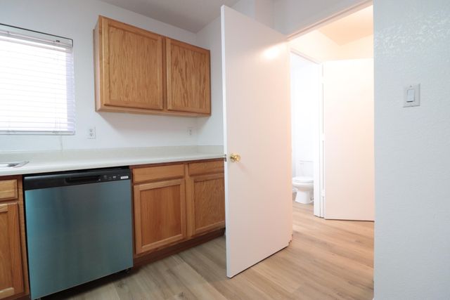 3528 Mountainside Parkway NE, Albuquerque, NM 87111