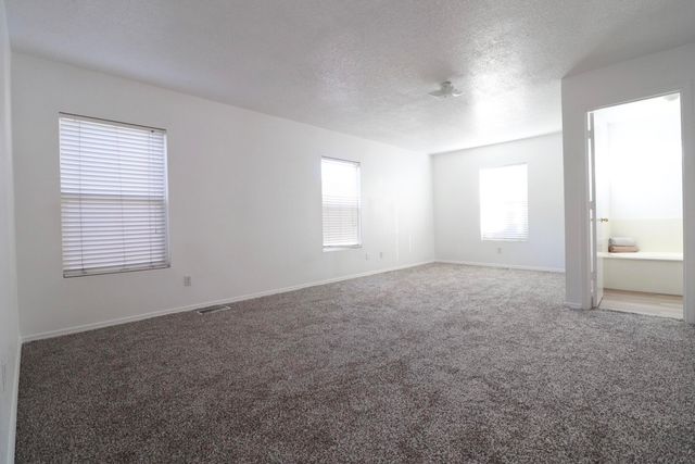 3528 Mountainside Parkway NE, Albuquerque, NM 87111