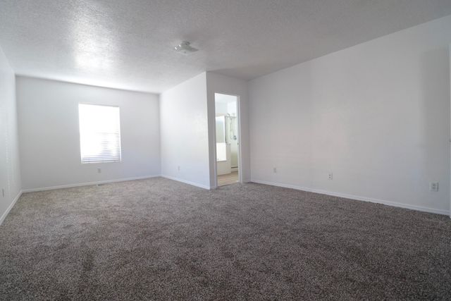 3528 Mountainside Parkway NE, Albuquerque, NM 87111