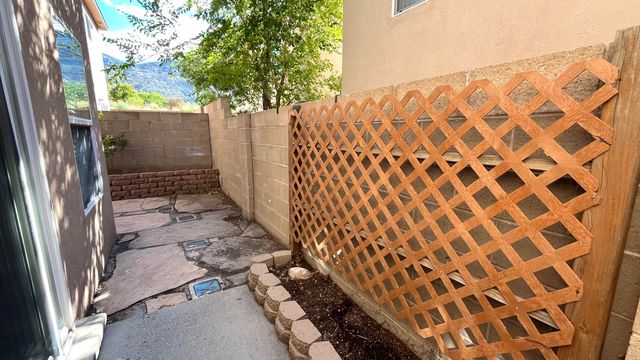 3528 Mountainside Parkway NE, Albuquerque, NM 87111