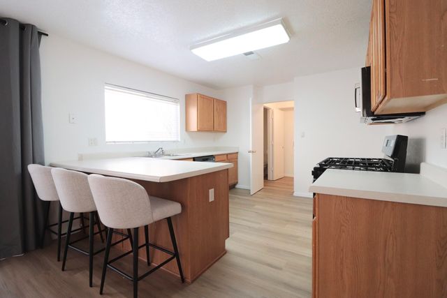 3528 Mountainside Parkway NE, Albuquerque, NM 87111