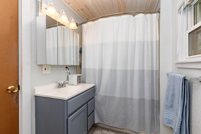 347 E Gardner Street, Sparta, MI 49345