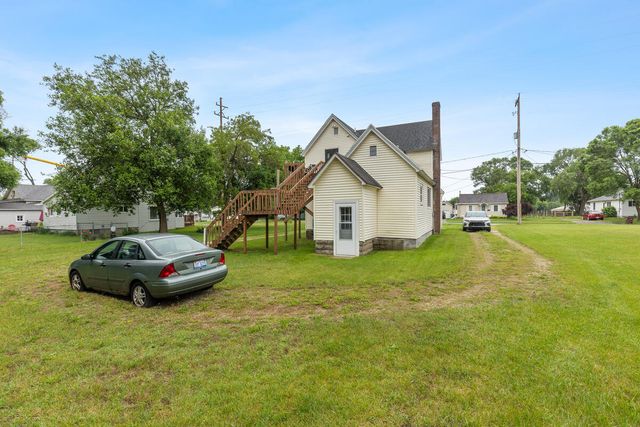 347 E Gardner Street, Sparta, MI 49345