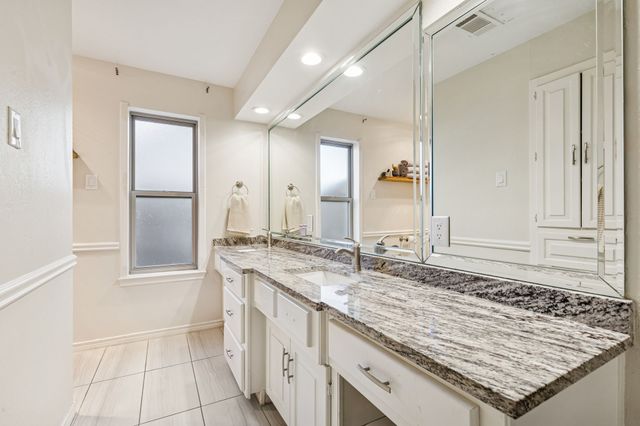 7 Bunker Hill, Richardson, TX 75080