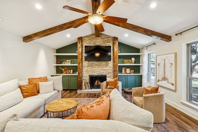 7 Bunker Hill, Richardson, TX 75080