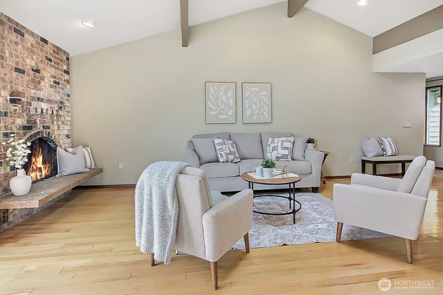 21834 SE 265th Way, Maple Valley, WA 98038