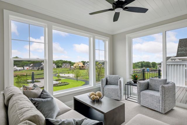 87 Spring Farm Road, North Oaks, MN 55127