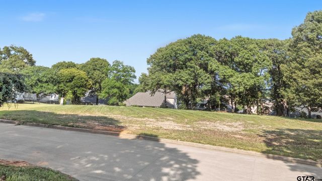 2473 Wellington Trace, Tyler, TX 75709