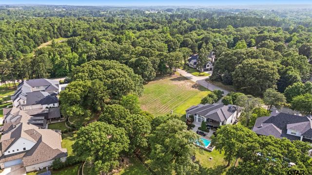 2473 Wellington Trace, Tyler, TX 75709