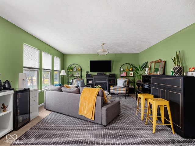 6665 Crestwell Lane, Indianapolis, IN 46268