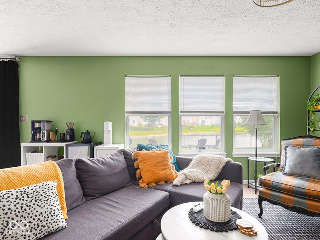 6665 Crestwell Lane, Indianapolis, IN 46268