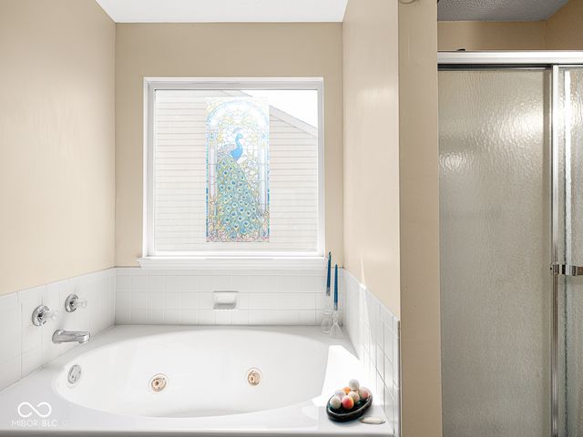 6665 Crestwell Lane, Indianapolis, IN 46268