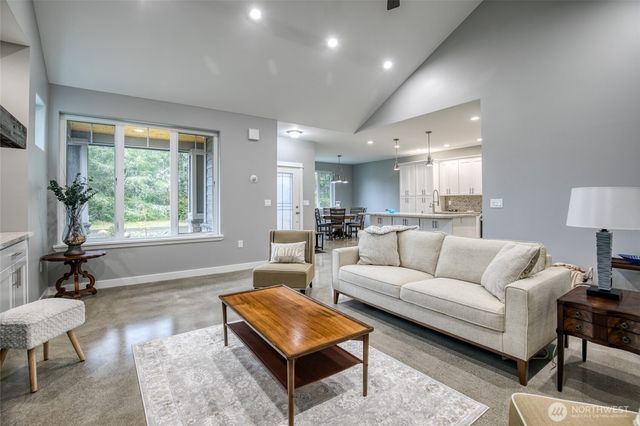 737 Wakina Loop SE, Ocean Shores, WA 98569