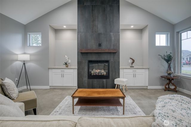 737 Wakina Loop SE, Ocean Shores, WA 98569