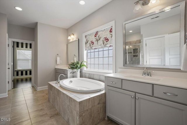 104 Evans Crest Lane, Holly Springs, NC 27540
