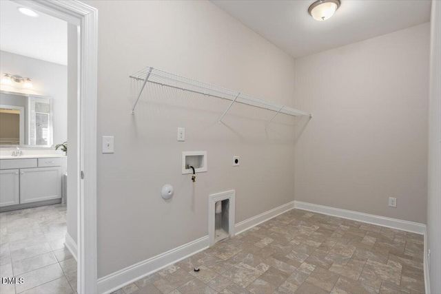 104 Evans Crest Lane, Holly Springs, NC 27540
