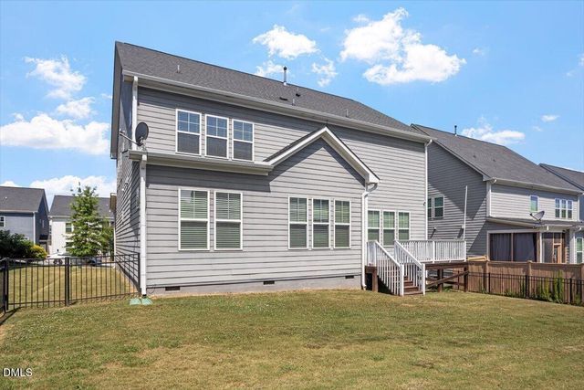104 Evans Crest Lane, Holly Springs, NC 27540