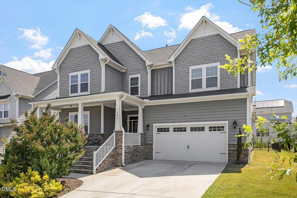 104 Evans Crest Lane, Holly Springs, NC 27540