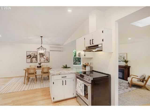 8187 Sw PONCA Ct, Tualatin, OR 97062