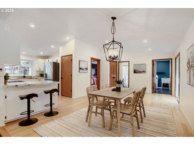 8187 Sw PONCA Ct, Tualatin, OR 97062