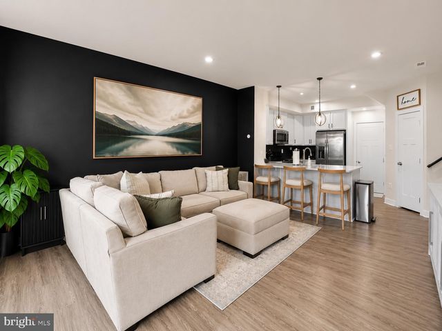 5904 ETTERBEEK ST, Ijamsville, MD 21754
