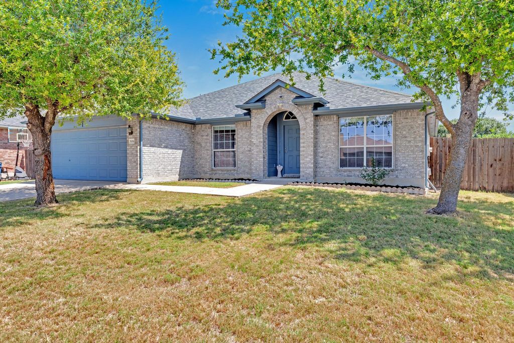506 Carol DR, Hutto, TX 78634