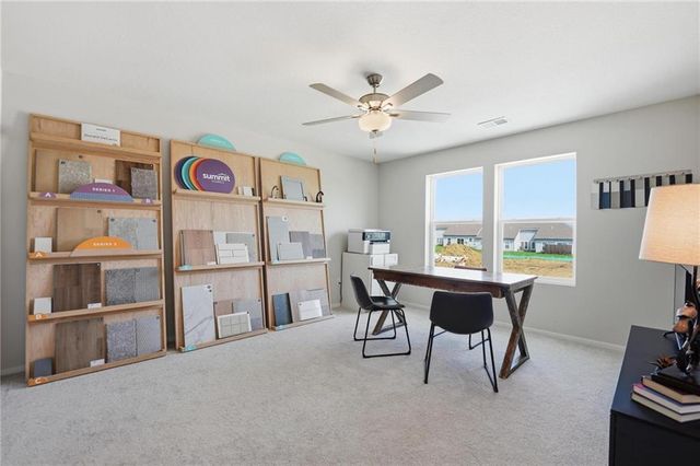 1441 S 4th Street E, Louisburg, KS 66053