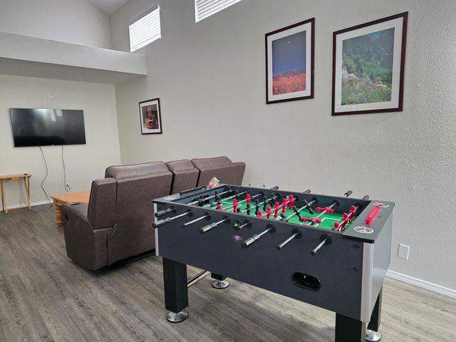 7233 Bobwhite Lane NE, Albuquerque, NM 87109