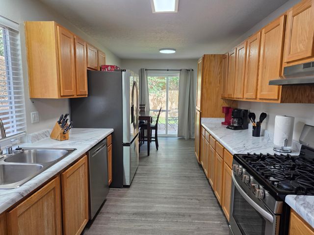 7233 Bobwhite Lane NE, Albuquerque, NM 87109