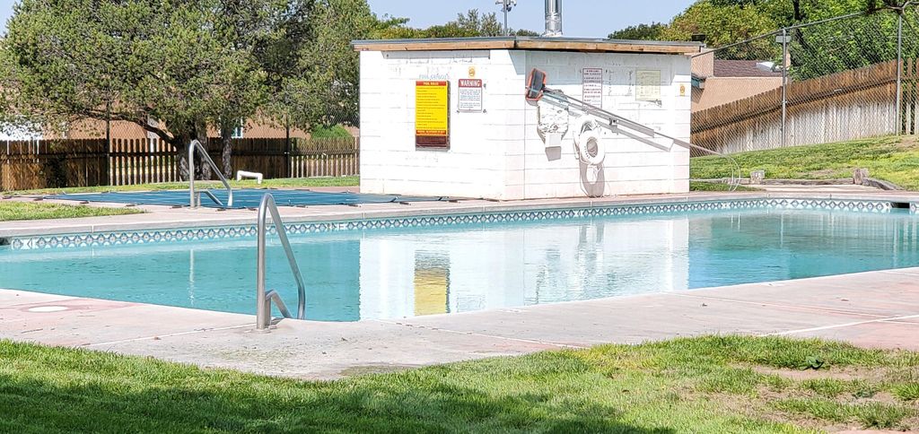 Image 20 of property listing at 7233 Bobwhite Lane NE, Albuquerque, NM 87109