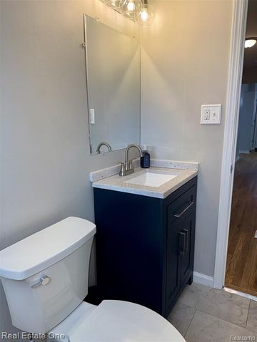 731 Stanley Avenue, Pontiac, MI 48340