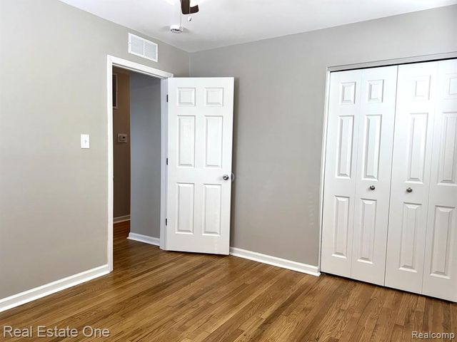 731 Stanley Avenue, Pontiac, MI 48340