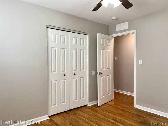 731 Stanley Avenue, Pontiac, MI 48340