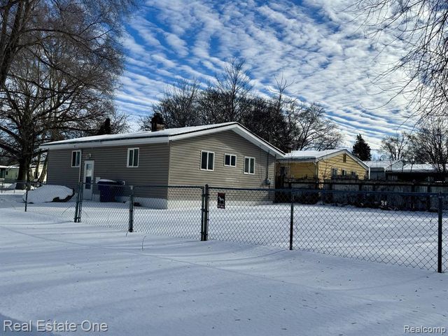 731 Stanley Avenue, Pontiac, MI 48340