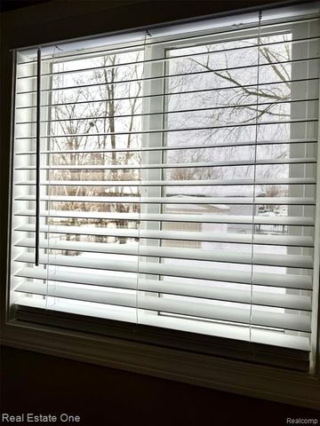 731 Stanley Avenue, Pontiac, MI 48340