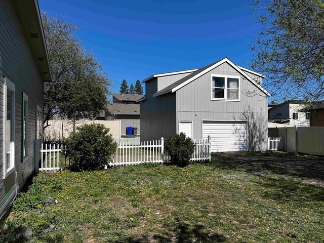 2721 S Havana St, Spokane, WA 99223