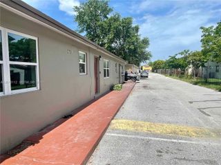 2721 S Avenue S C2, Riviera Beach, FL 33404