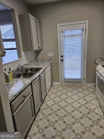 6283 Shoreview Circle, Flowery Branch, GA 30542
